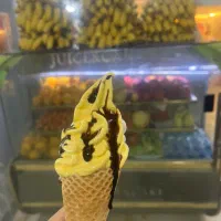 نیازمندنیروی ساده خانم بستنی فروشی ترکمانی