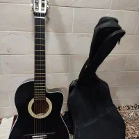 گیتار یاماها c70