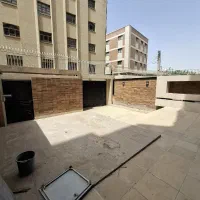 فروش-آپارتمان-همکف-با-حیاط-اختصاصی