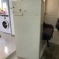 یخچال آزمایش