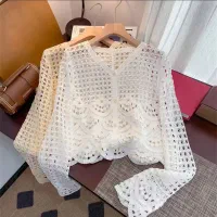 نیازمنده فروشنده خانم