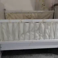 تخت نوزاد یا کنار مادر