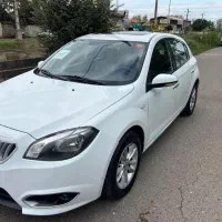 برلیانس ۳۲۰ اتومات مدل ۹۷ موتور بزرگ بیرنگ|خودرو سواری و وانت|رشت, بلوار گیلان|دیوار