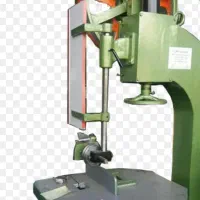 استخدام نجار نیمه ماهر و MDF کار در کارگاه نجاری