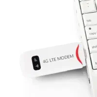 مودم جیبی 4gقابل حمل قابل اتصال به usb و پاوربانک|مودم و تجهیزات شبکه|شیراز, زرهی|دیوار