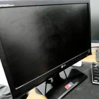 مانیتور LG در حد نو