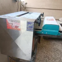 تنور و دستگاه پهن کن