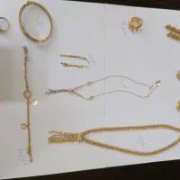 مقداری طلا