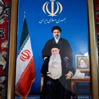 قاب کاشی رهبر