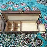 جاجواهرات وجا لوازم آرایش