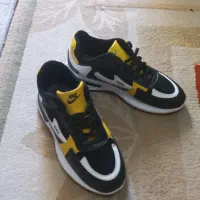 کتونی نایک آکبند سایز ۴۳ و ۴۲