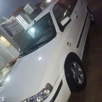 یک دستگاه خودرو سواری سمند