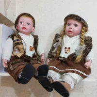 عروسک دوقلو