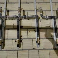 لوله کش گاز و اتشنشانی و اب و فاضلاب