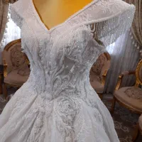 لباس عروس|لباس|کاشان, سه راه پرورشگاه|دیوار