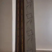 کتیبه چوبی تزیینی بالای پرده