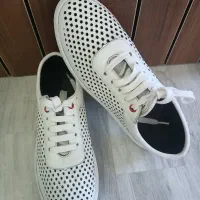 کتونی  سفید چرم تبریز سایز ۳۸