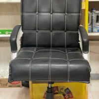 صندلی چرم راحتی جک دار