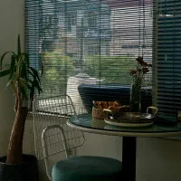 نیروی کار خانم جهت کار در کافی‌شاپ منطقه آزاد