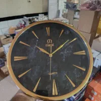 ساعت دیواری