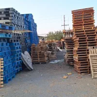 خرید و فروش پالت چوبی پلاستیکی|عمده‌فروشی|تهران, استاد معین|دیوار