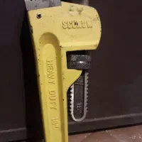 آچارشلاقی سایز ۱۸ در حد نو میباشد