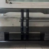میز تلویزیون شیشه ای فوری فروشی به دلیل جابجایی|میز تلویزیون|تهران, مهرآباد جنوبی|دیوار