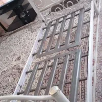 تخت یک نفره فلزی
