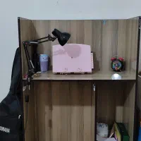 میز مطالعه و کامپیوتر بسیار محکم و خوب