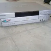 یک دستگاه سیدی