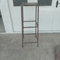 چهار پایه فلزی سالم