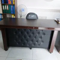 میز و صندلی اداری در حد نو