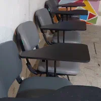 صندلی دسته دار. میز مدیریت. کمد و پارتیشن