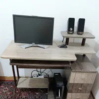 میز کامپیوتر