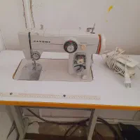 چرخ خیاطی ومانکن