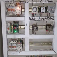 برق کار صنعتی/عیب یابی/لوستر/آیفن/روشنایی نما