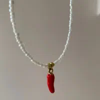 گردنبند فصل