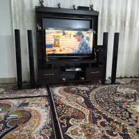 میز ،تلویزیون 48 اینچ اسپیکر کم کار