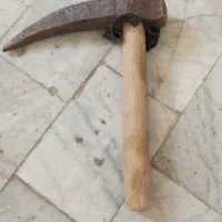 یک عدد کلنگ