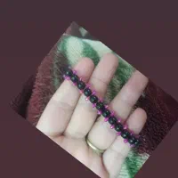 دستبندش کم پیدا میشه