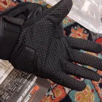 دستکش ردلاین اصل نو|تجهیزات ورزشی|تهران, فلسطین (میدان انقلاب)|دیوار