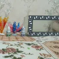 شیشه کوچیک و گل