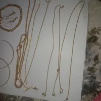 مقداری طلا به قیمت ۲۰۰ بالای تابلو