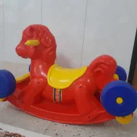 اسب چرخ دار و راکر|اسباببازی بچه|قم, علی آباد سعدگان|دیوار