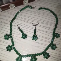 گردنبند دست‌ساز با گوشواره