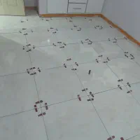 کاشی کاری سرامیک کاری چسبی ودوقابی کف وبدنه وبنایی