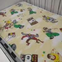 تخت خواب کودک تمیز همراه تشک 500