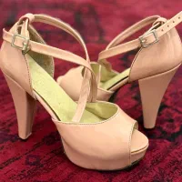 کفش کاملا تمیز و نو پاشنه ۱۴ سانت سایز ۳۷