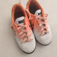 کتونی استوک دار