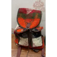 کیف|کیف، کفش، کمربند|سمنان, |دیوار